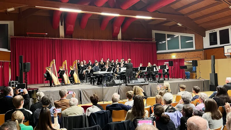 Ensemble LautStark & MS-Band – „The Best Of Bond“ (Choral Medley)