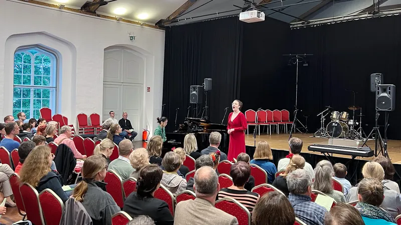 Frühlingskonzert im Kaiserbahnhof 2023 (4)