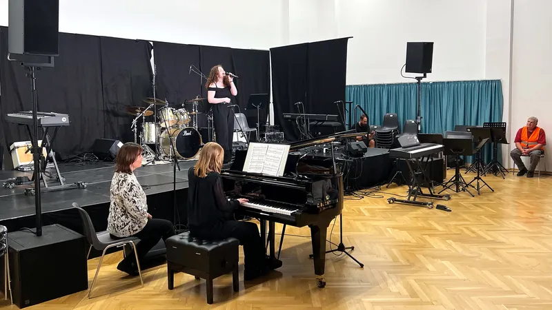 Gesang & Klavier – »All I Ask« (Adele)