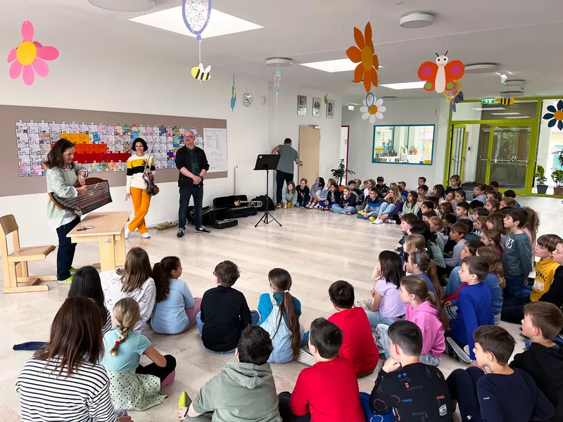 Instrumentenpräsentation in der Volkschule (1)