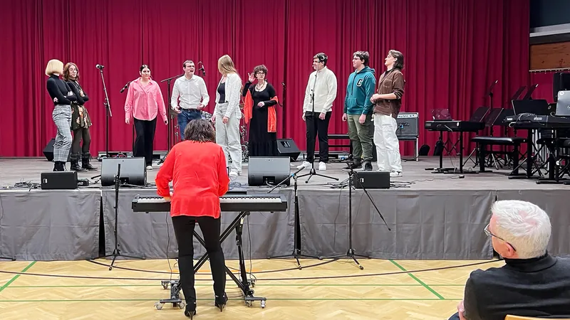 Vokalensemble – „We Don’t Talk About Bruno“