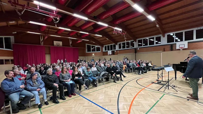 Wieder Publikum,…