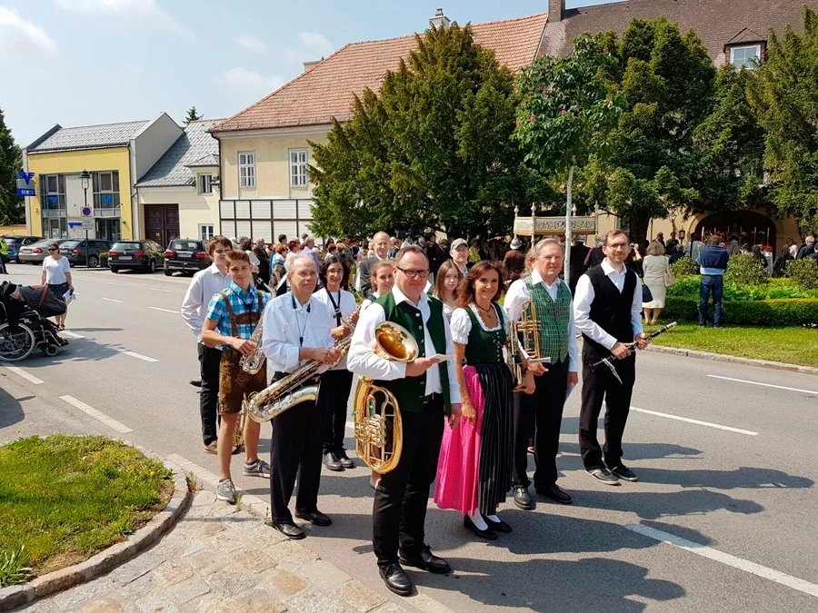 Bläserensemble beim Fronleichnamsumzug